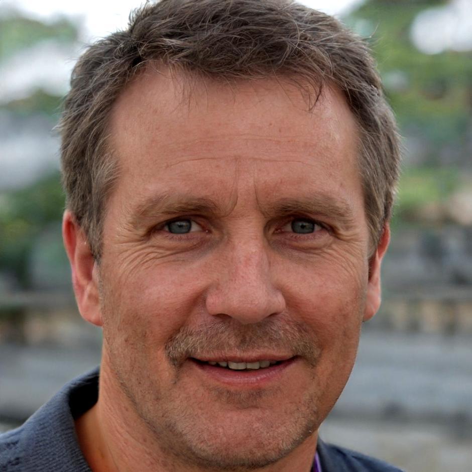 Investment instructor Dorian Kellett